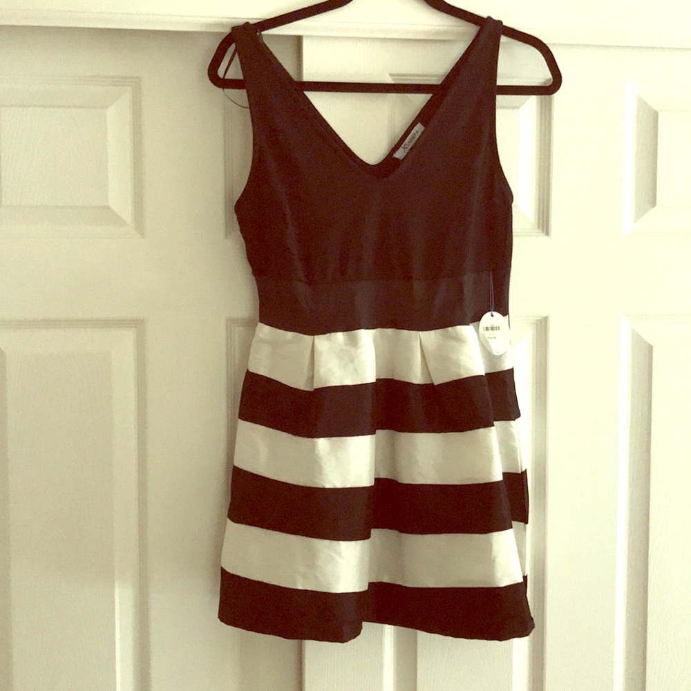 Black and white Xtaren dress